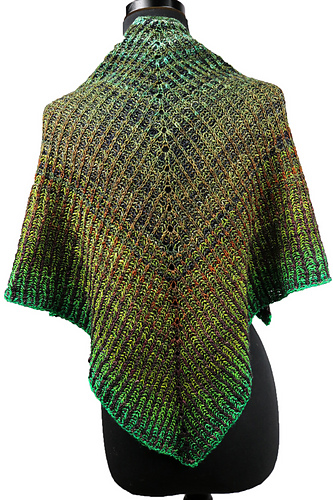 blooming brioche shawl