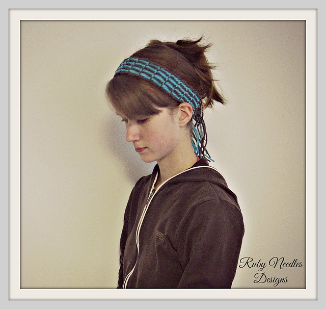 Ravelry Ocean Waves Headband pattern by Ruby Needles