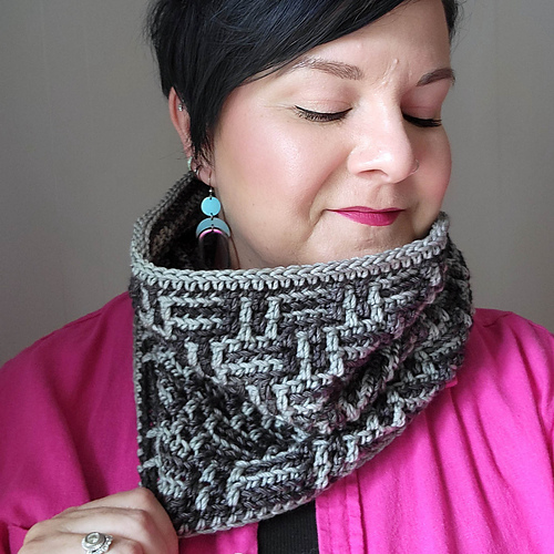 Beginner Mosaic Cowl