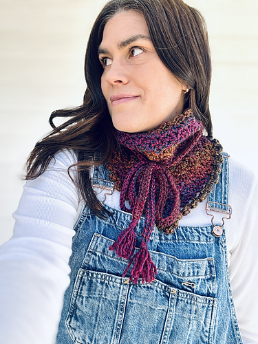 Gemstone Triangle Cowl