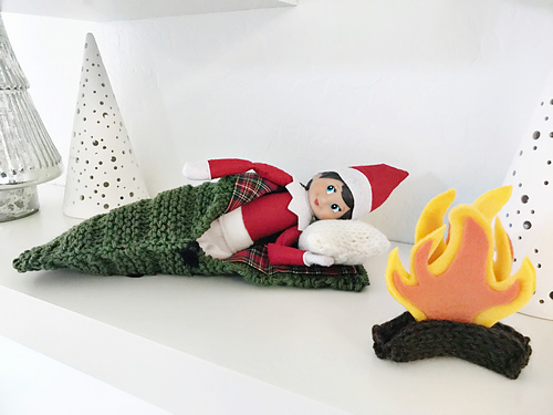 Elf on the Shelf Sovepose og Leirbål - Sally Hogancamp