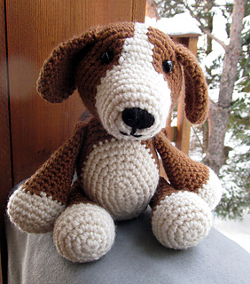 crochet beagle