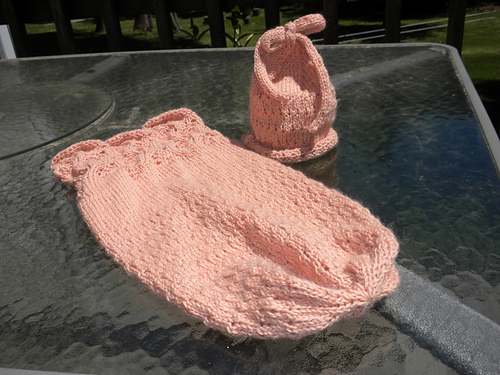 Old Pink Baby Hat & Cocoon photo 3