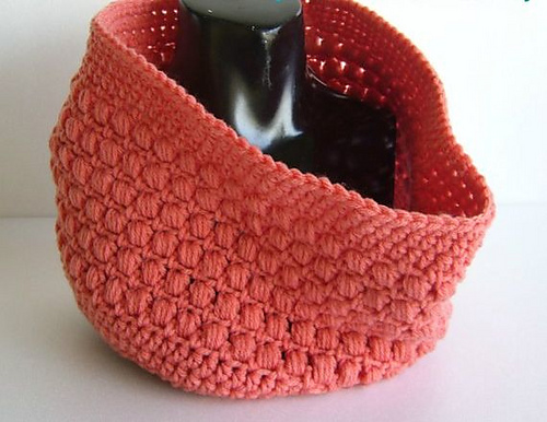 Aligned Puffs cowl photo 1