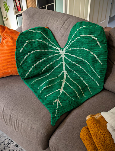 Philodendron Gloriosum Leaf Throw