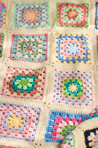 Gå-til Granny Blanket - Say Little Hen