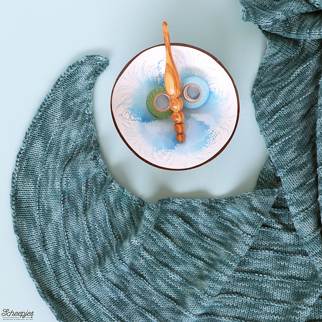 Manta Ray Shawl