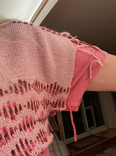 Two repeats is perfect arm depth for me! Don’t want too snug arms with this DK weight yarm