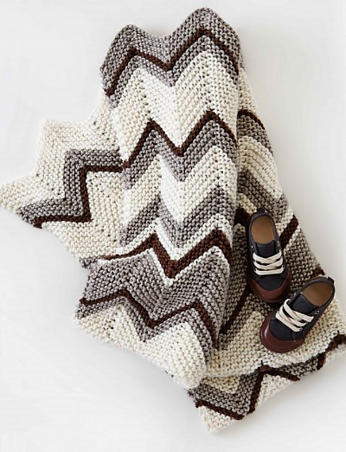 Zig Zag Pattern Print Blanket