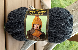 97 Meters Pumpkin Lion 640-133A Wool-Ease Thick /& Quick Yarn