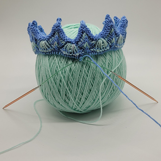 Ready to work the headband i-cord bind off