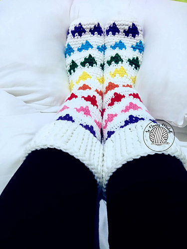 Rainbow Hearts Socks photo 5