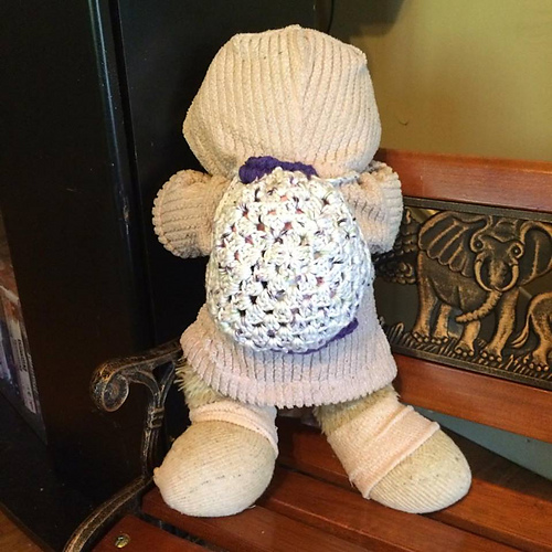 Granny Square purse to backpack tutorial photo 1