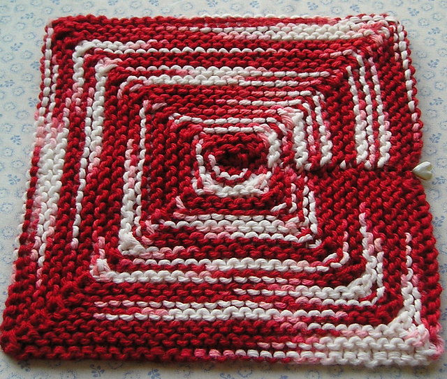 Ravelry Peppermint KNIT Granny Square (large) pattern by Sue Schaefer