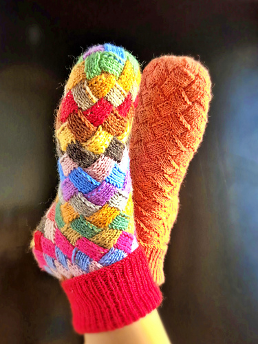 Ravelry: Toetally Bright pattern by Bernadett Hegedüs