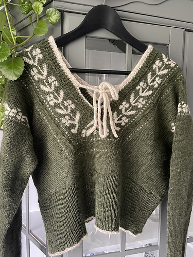 Bifurca Genser - byCraftherese