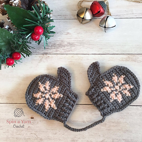 Mittens Ornament photo 6