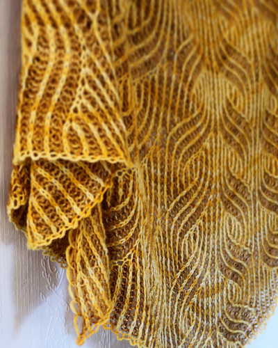 Fjellbekk Sjal | Mountain Creek Shawl - Spinnemamma A-H Nygård