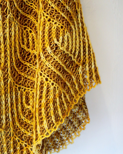 Fjellbekk Sjal | Mountain Creek Shawl - Spinnemamma A-H Nygård