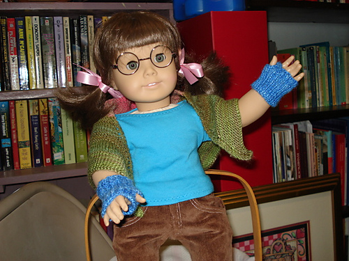 Fingerless Mittens for 18inch dolls photo 3