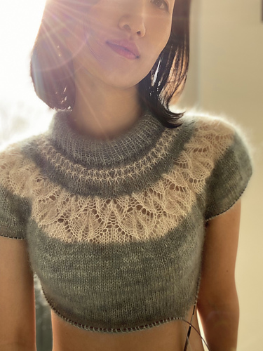 Fjerfjær Bluse - Yeon Hwa Lee