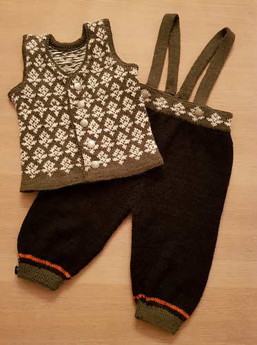 Østfoldskogen festdrakt gutt - Hilde Stabbetorp