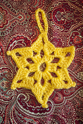 Davidstjerna Ornament - Crochet Kitten
