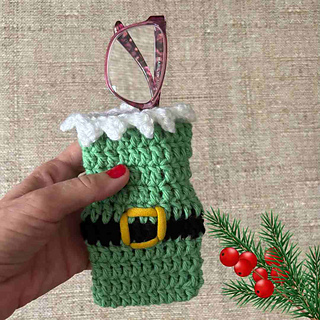 Festive Elf Eyeglasses Case Crochet Pattern for Beginners