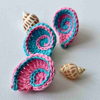 Fibonacci seashell crochet pattern