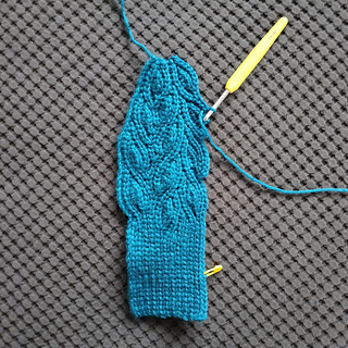 One and a half pattern repeats ready. Seven and a half more to go.