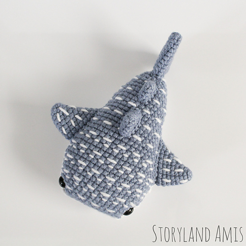 Jonah the Whale Shark - Holly Lanier