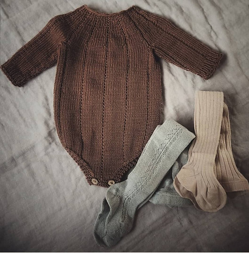 Enkel body - Mona Nilsen