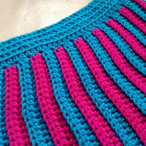 Girls pleated skirt photo 5