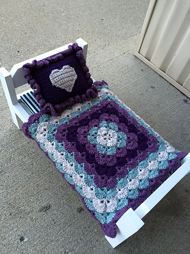 Beautiful Shells Blanket - SugarPurlYarns