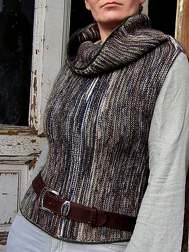 NAKED LANDS vest photo 12