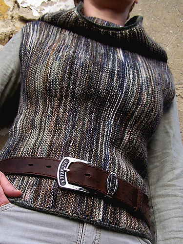 NAKED LANDS vest photo 9
