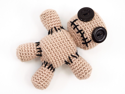 Ravelry: Voodoo Doll Pincushion pattern by Jonas Matthies