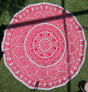 Ravelry: SylvieChampy's Labyrinth Border
