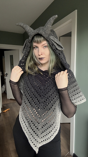 Nocturne poncho