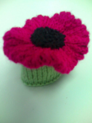 Ravelry: Big Knit Flower Hat pattern by Sara Hailstone