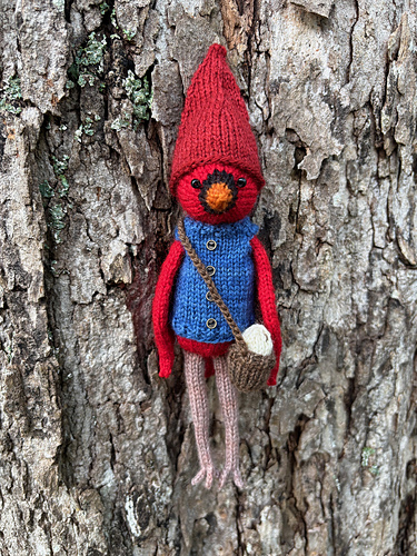 Cardinal Gnome
