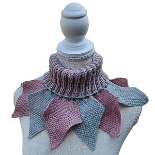 Large dickey in Eriu Elements Worsted.