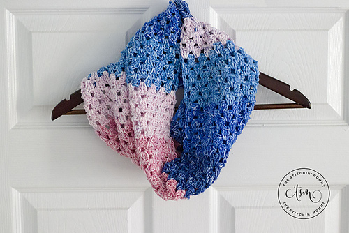 Ravelry: Ombre Granny Stripe Cowl pattern by Amy Ramnarine