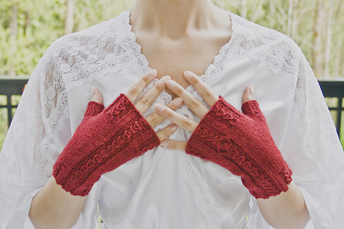 Bridal Falls Gloves photo 1