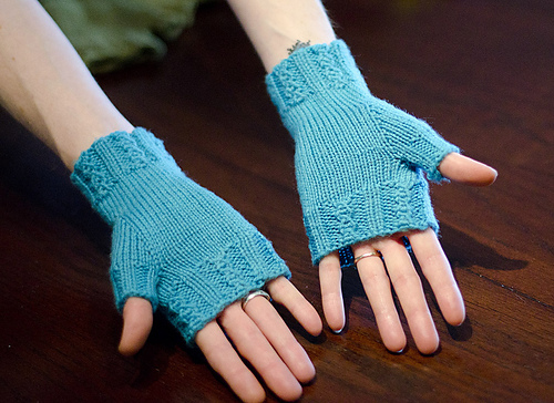 Bridal Falls Gloves photo 4