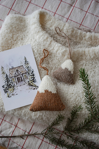 Snowy Mountain ornament photo 1