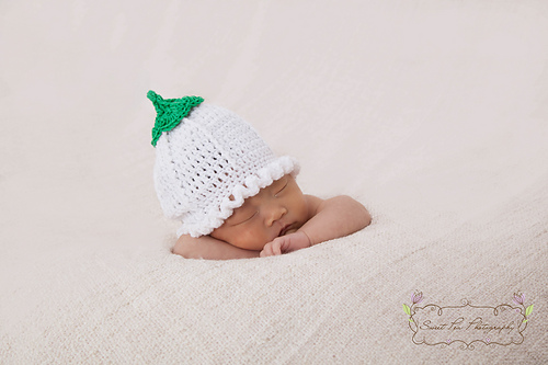 Flower Hat / Photo Prop photo 1