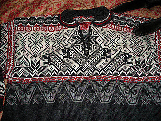 Ravelry: Nagano Adult Pullover pattern by Jorunn Heggdal