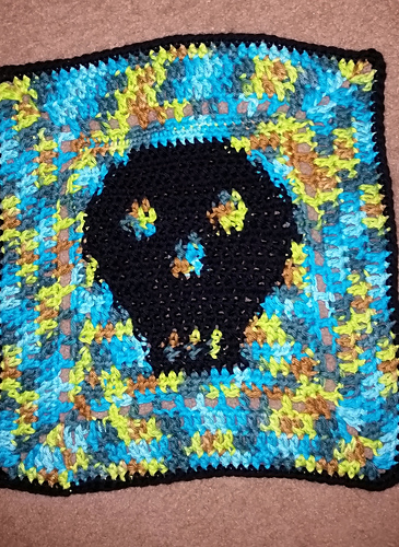 Skull Granny Square photo 3