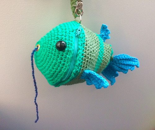 Fish Wristlet Yarn Holder Bag photo 3
